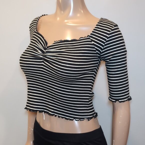 3/$20 Wild Fable Striped Crop Top Half Sleeve Lettuce Hem Sweetheart Neckline - Picture 4 of 13